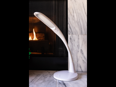 Are desk lamps bad for your eyes?